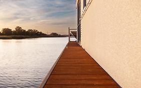 Hausboot Küstennebel
